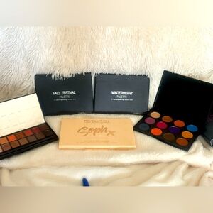 Eyeshadow palettes